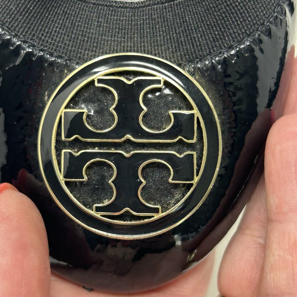 Tory Burch Caroline Black Ballet Flats Size 9.5 Patent Leather Medallion Logo - Picture 4 of 10